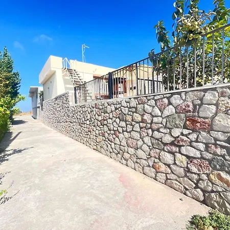 Modern Rhodes Patio House Near Old Town דירה